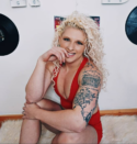 Regina Booker - Pozedown - Female Bodybuilding Videos